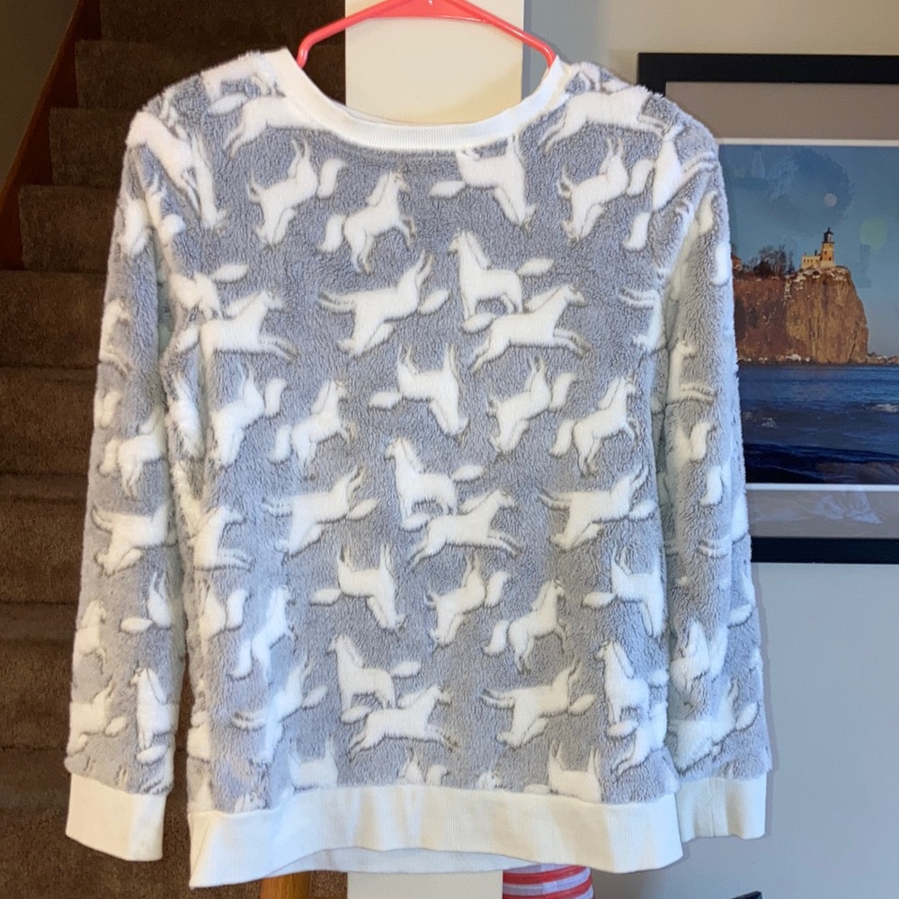 SOLD Girls super comfy warm soft fleece crewneck sweater size extra large